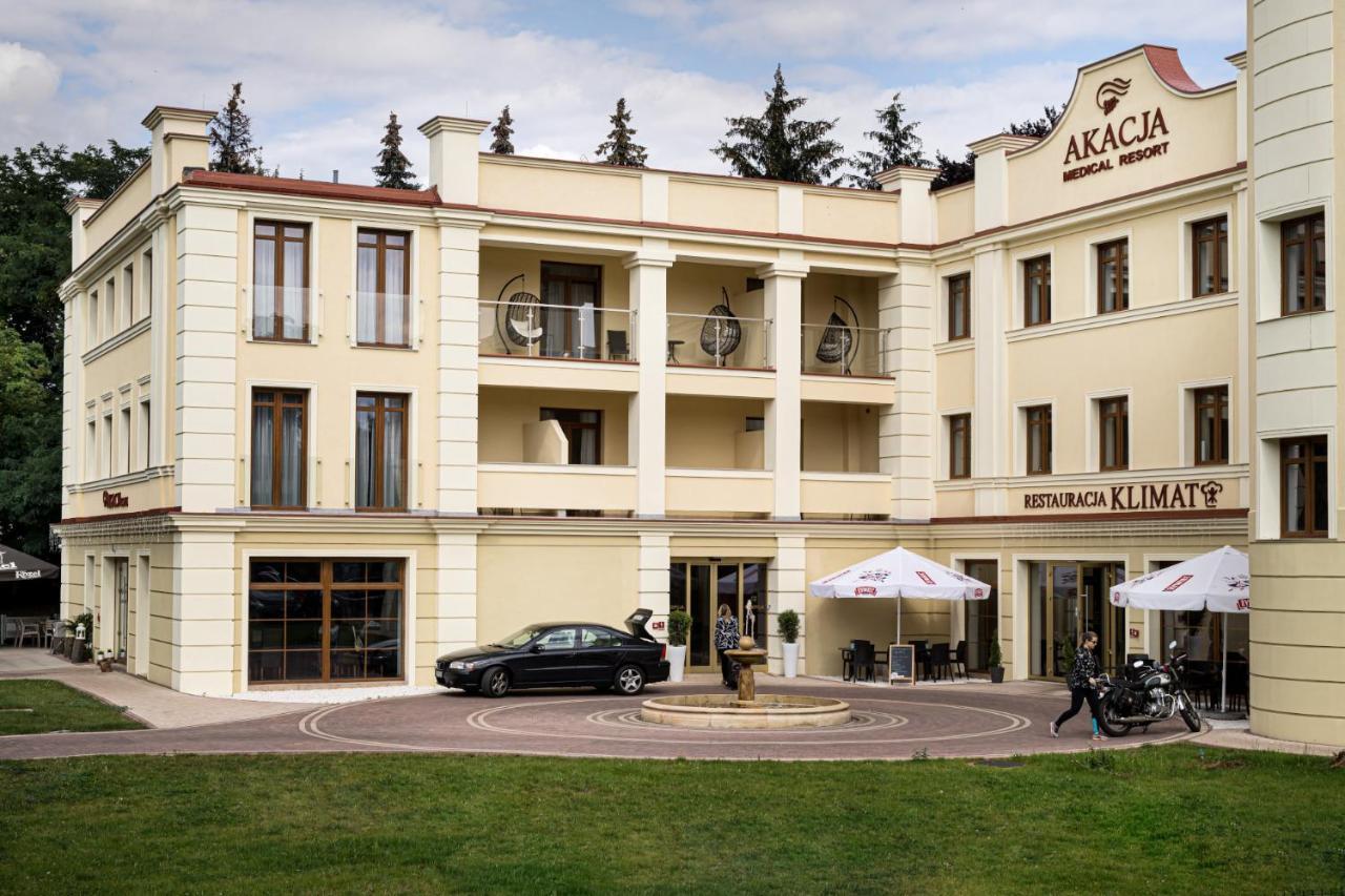 Akacja Medical Resort Цехоцинек Екстериор снимка