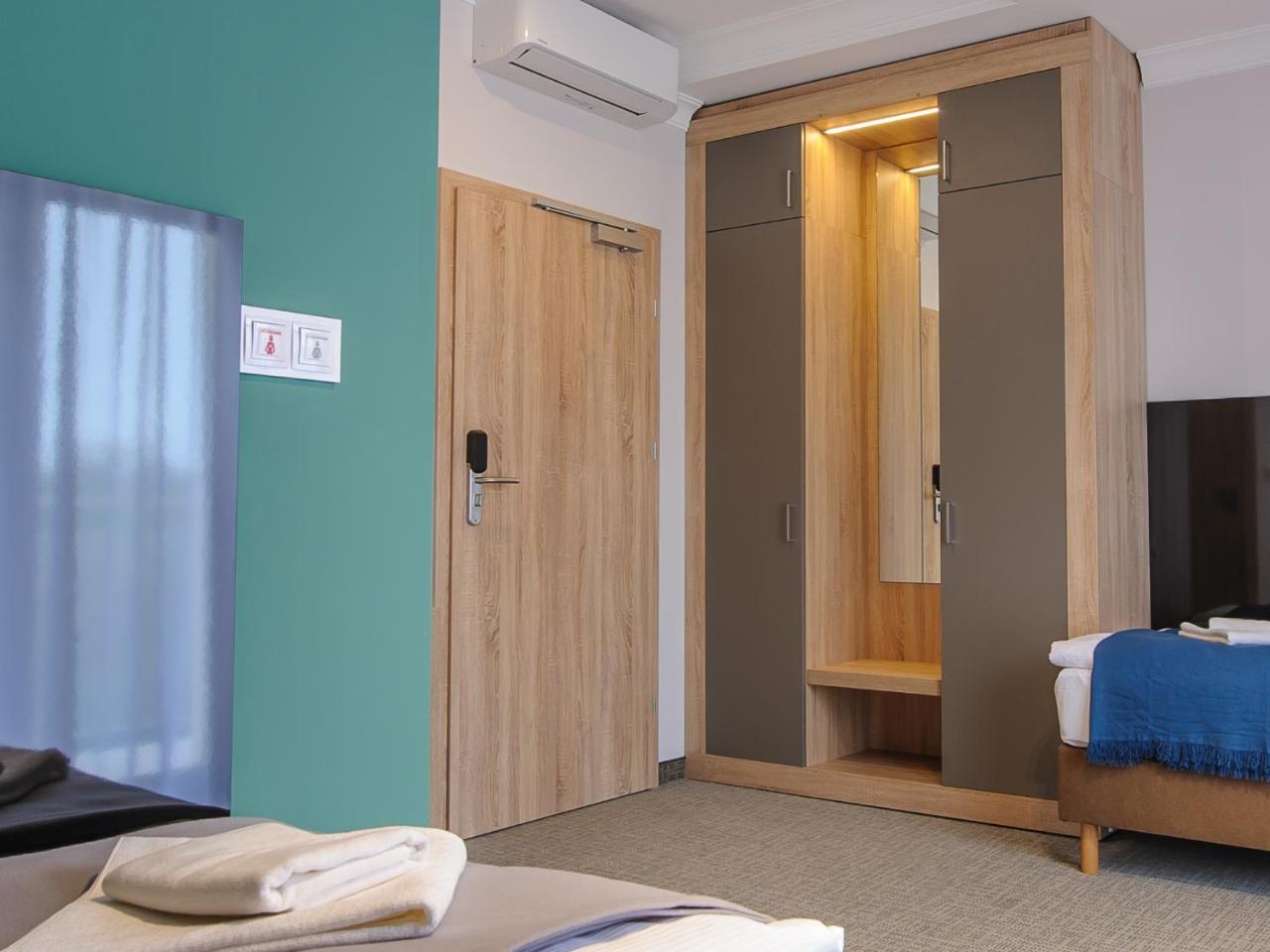 Akacja Medical Resort Цехоцинек Екстериор снимка