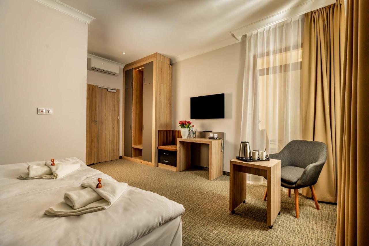 Akacja Medical Resort Цехоцинек Екстериор снимка