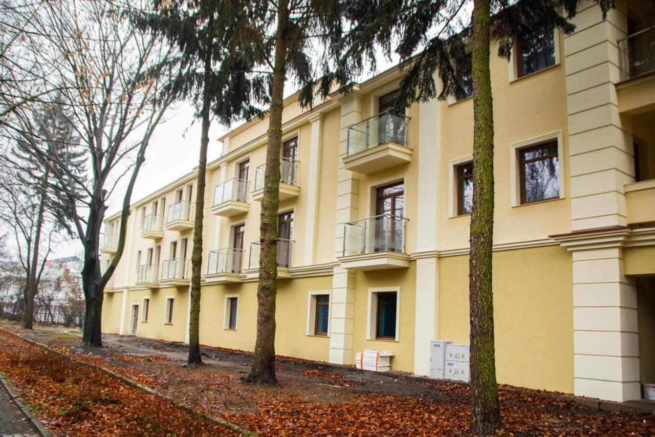 Akacja Medical Resort Цехоцинек Екстериор снимка